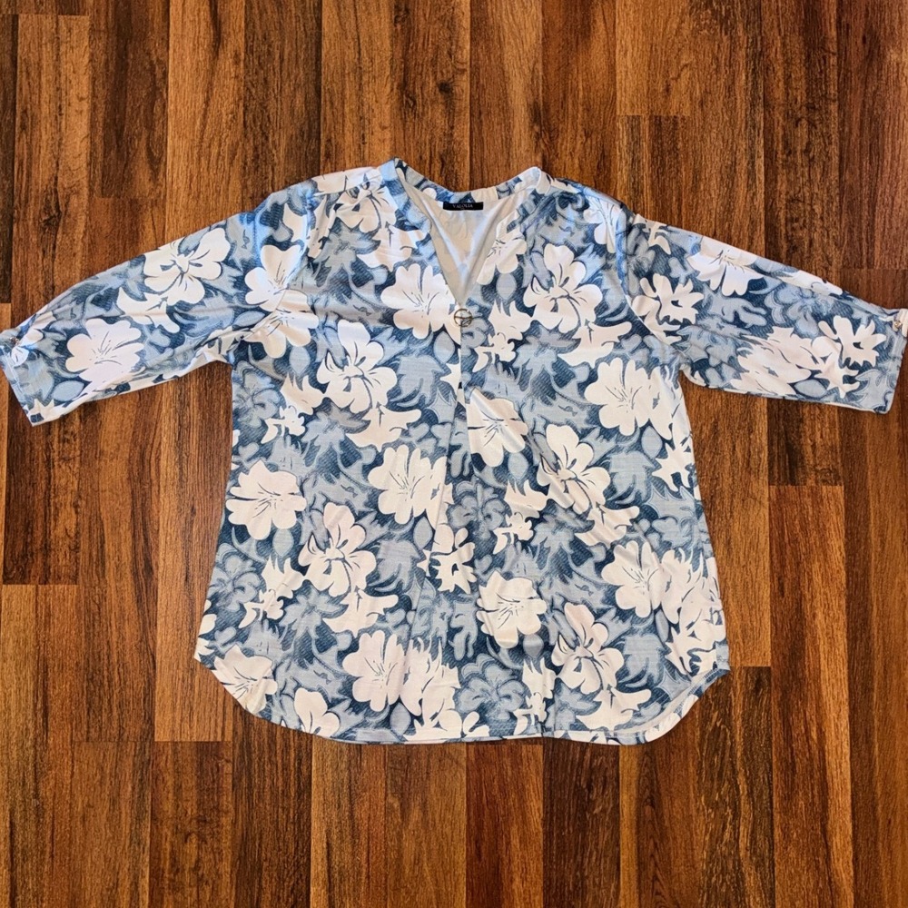 Valolia Women Blue White Floral V-Neck Ring Detail 3/4 Sleeve Blouse XXL